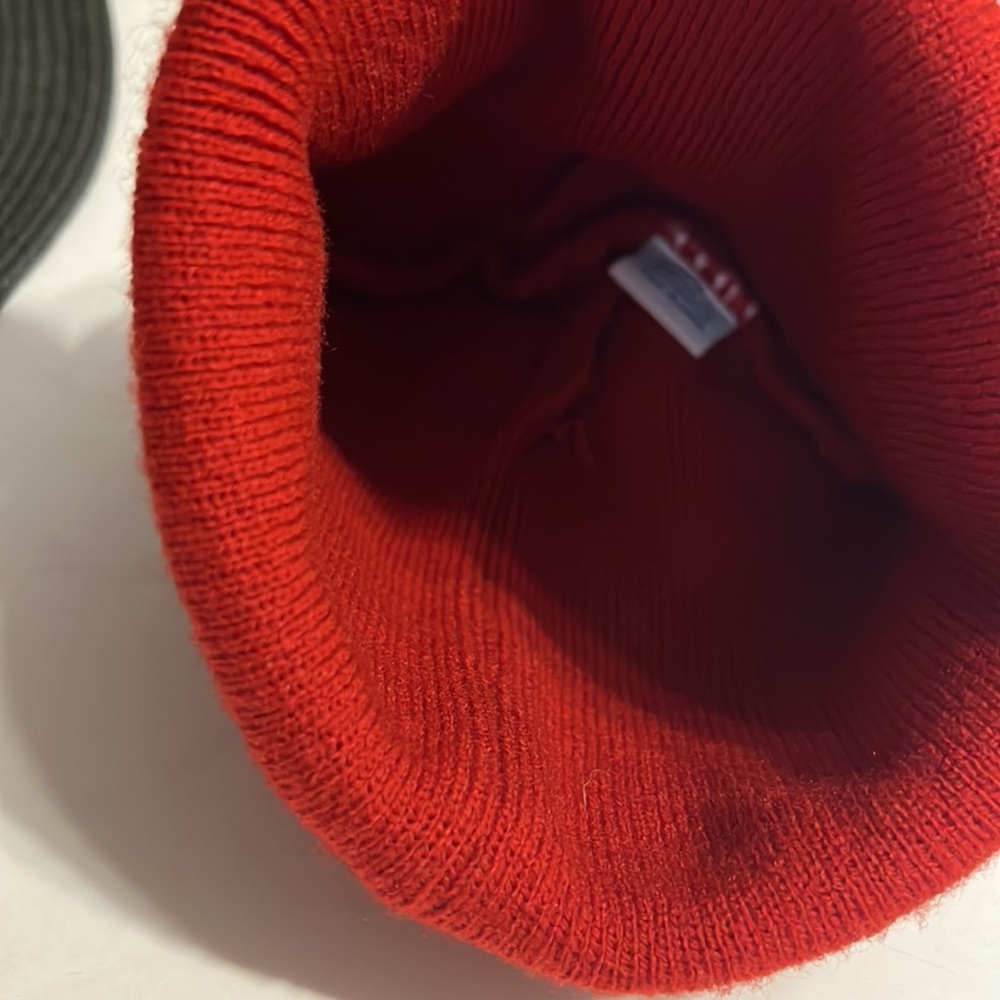 Red acrylic beanie. Alaska. Pretty embroidered Alaska design. - Picture 2 of 4